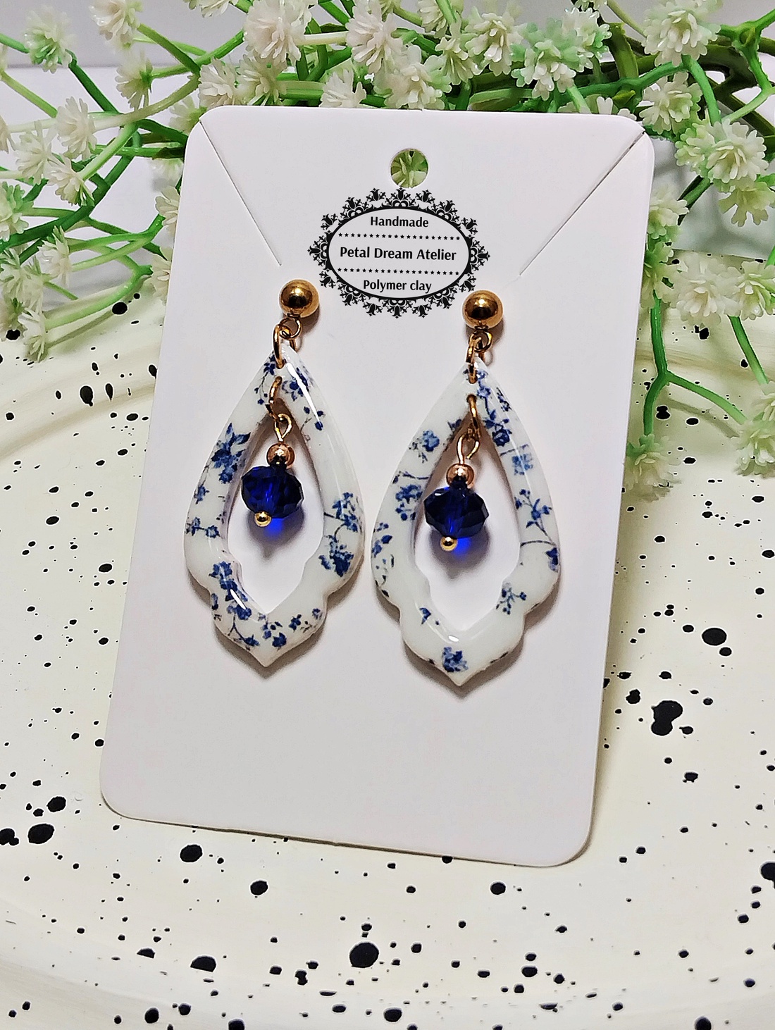 Cercei cu flori - bijuterii - cercei - cercei cu figurine - Artynos.ro