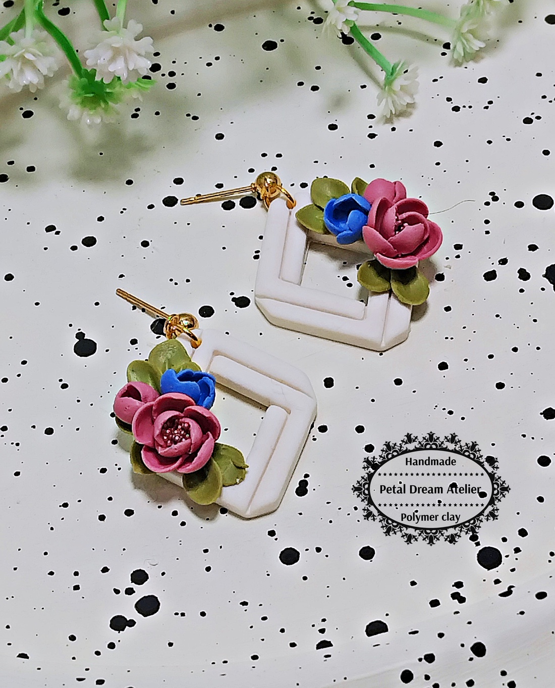 Cercei cu flori - bijuterii - cercei - cercei cu figurine - Artynos.ro