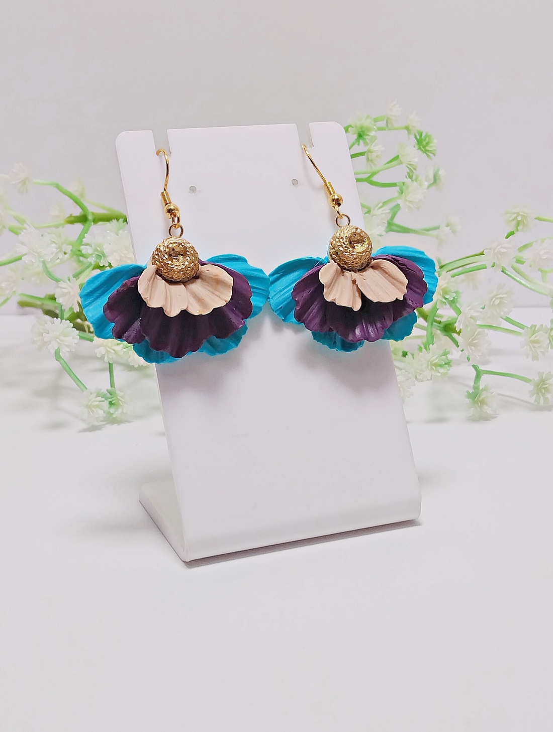 Cercei Ruffled Petals - bijuterii - cercei - cercei lungi - Artynos.ro