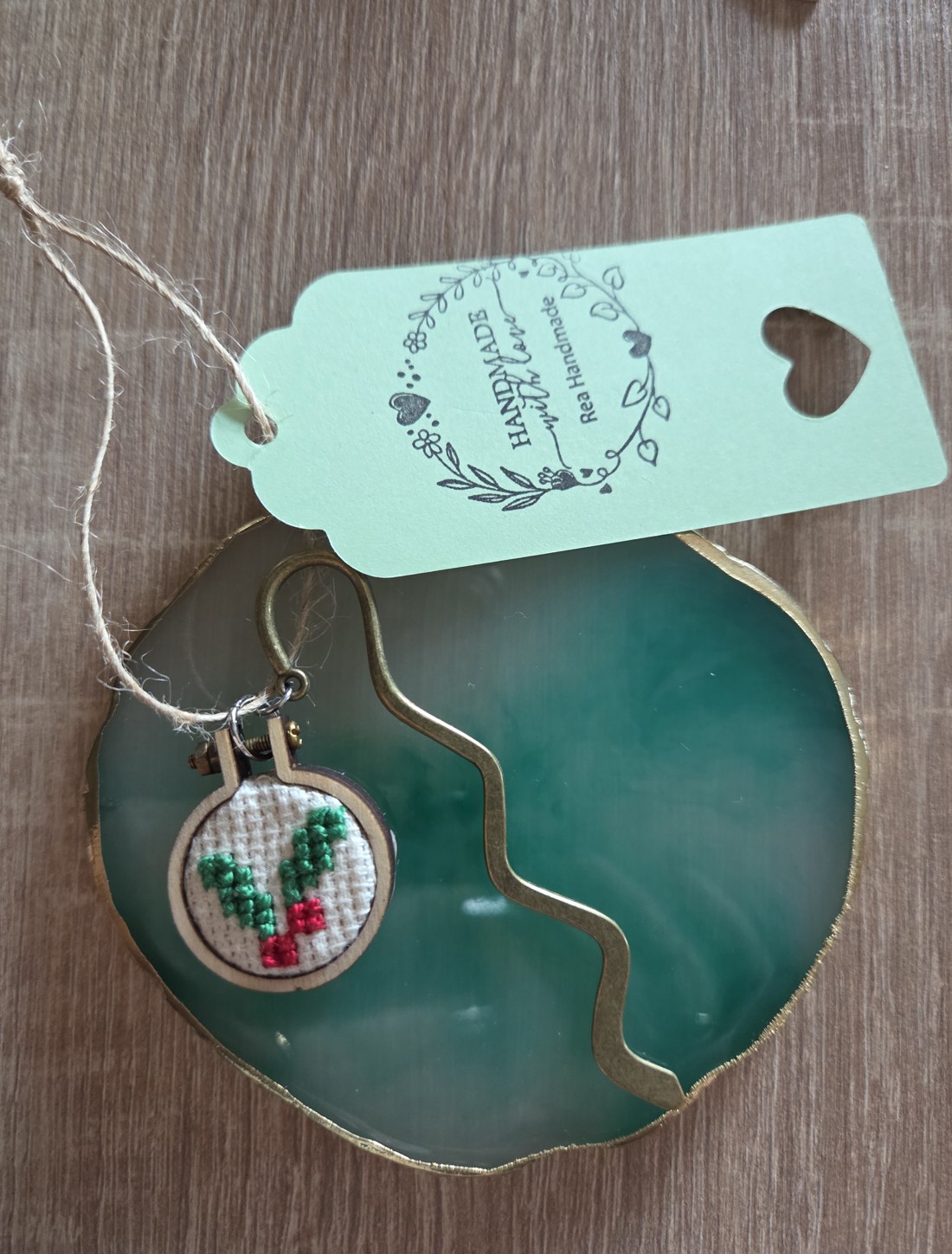 Semn de carte metalic holly - cărți și creații cu tematică muzicală, cadouri - semn de carte - Artynos.ro