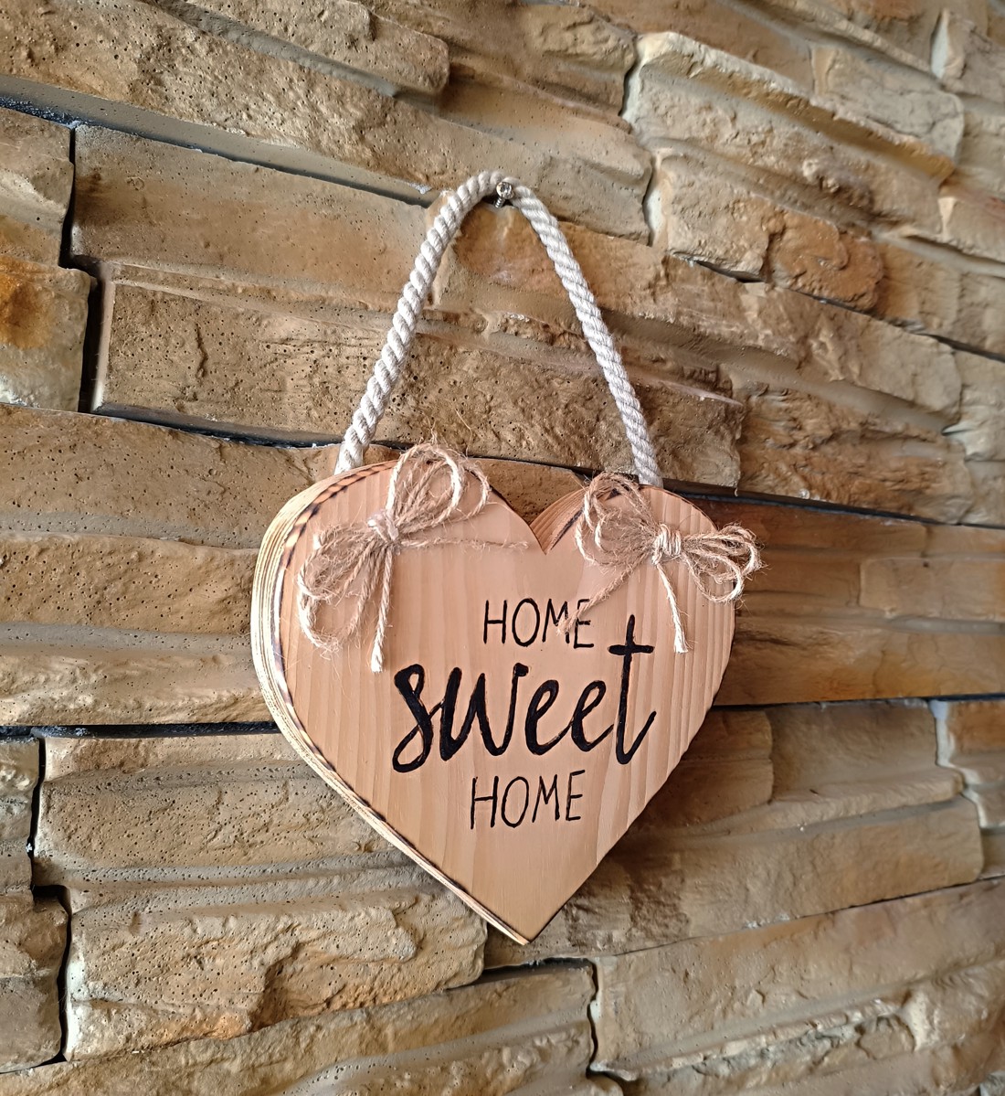 Semn de bun venit cu inscripția Home sweet home - - Artynos.ro Semn de bun venit cu inscripția Home sweet home - - Artynos.ro