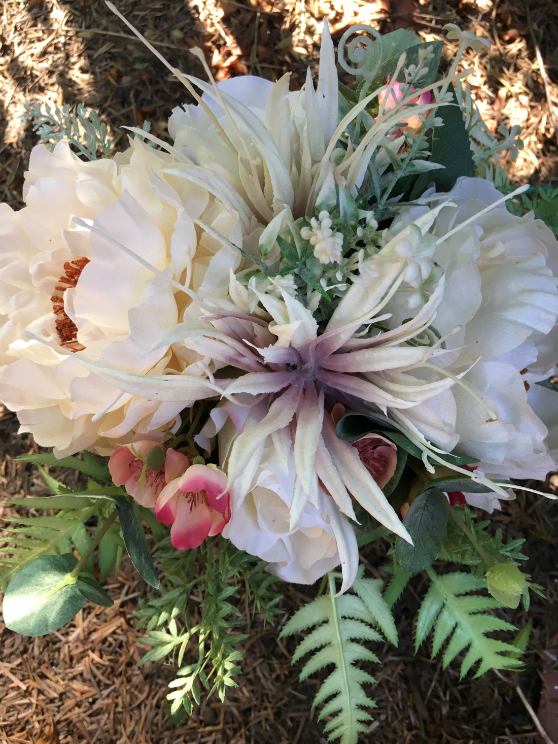 Buchet de mireasă - - Artynos.ro Buchet de mireasă - - Artynos.ro