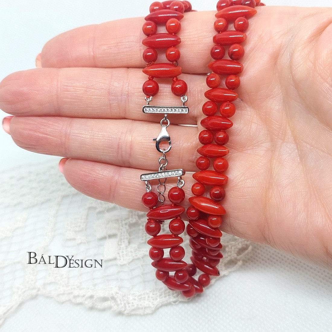 Colier choker din coral cu 2 rânduri - - Artynos.ro Colier choker din coral cu 2 rânduri - - Artynos.ro