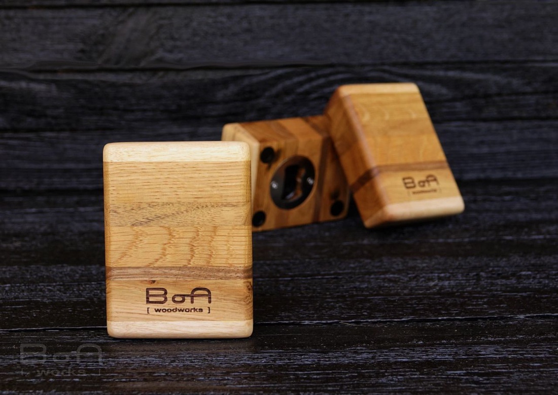 Deschizător de sticle de bere Chunk One din lemn masiv � stejar și nuc - casă & stil de viață - echipamente de bucătărie - decor de bucătărie - magneți de frigider - Artynos.ro
