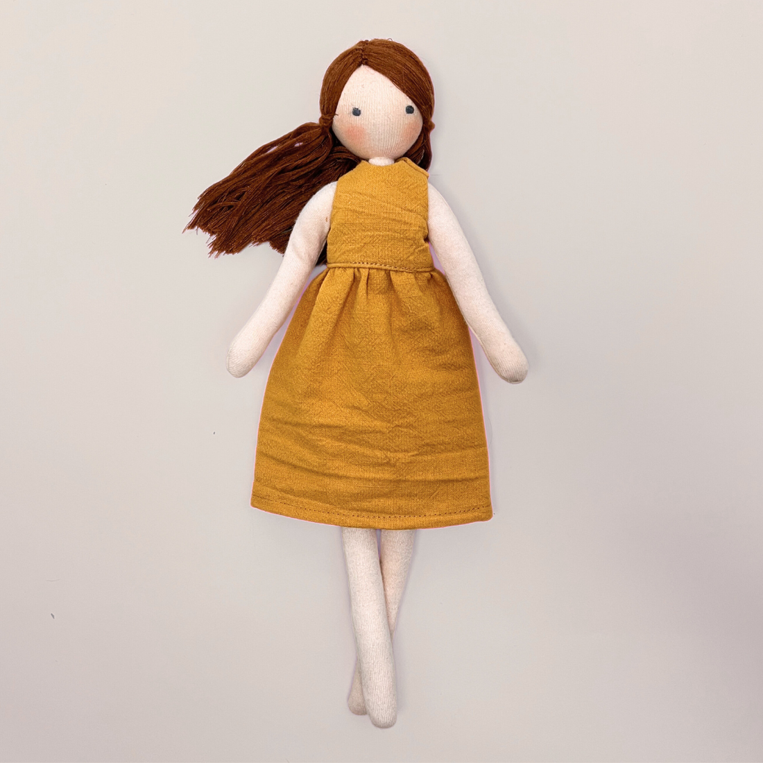 Bogi Baba într-un set de bază galben - jucării și echipamente pentru copii - jucării și accesorii pentru copii - păpușă de îmbrăcat - Artynos.ro