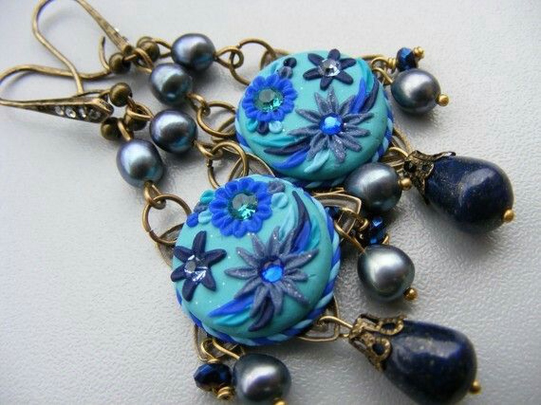 Cercei din fimo cu perle negre naturale si pietre de lapis lazuli. - bijuterii - cercei - cercei candelabru - Artynos.ro Cercei din fimo cu perle negre naturale si pietre de lapis lazuli. - bijuterii - cercei - cercei candelabru - Artynos.ro