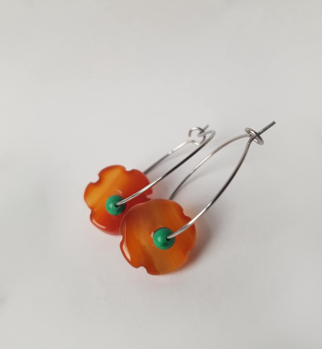 Cercei moderni flori cercei hoops pietre semipretioase agate malachit cercei artizanali cadou iubita sotie secret santa - bijuterii - cercei - cercei hoops - Artynos.ro Cercei moderni flori cercei hoops pietre semipretioase agate malachit cercei artizanali cadou iubita sotie secret santa - bijuterii - cercei - cercei hoops - Artynos.ro