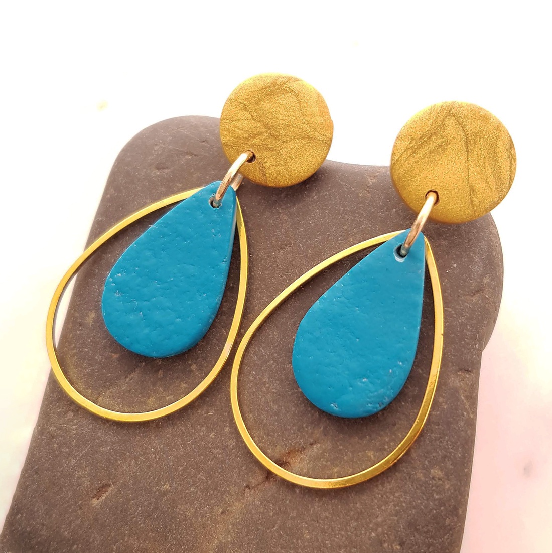 Cercei contemporani turcoaz fimo Cercei albastri moderni agatatori cercei atarnatori supradimensionati bijuterie moderna - bijuterii - cercei - cercei lungi - Artynos.ro Cercei contemporani turcoaz fimo Cercei albastri moderni agatatori cercei atarnatori supradimensionati bijuterie moderna - bijuterii - cercei - cercei lungi - Artynos.ro