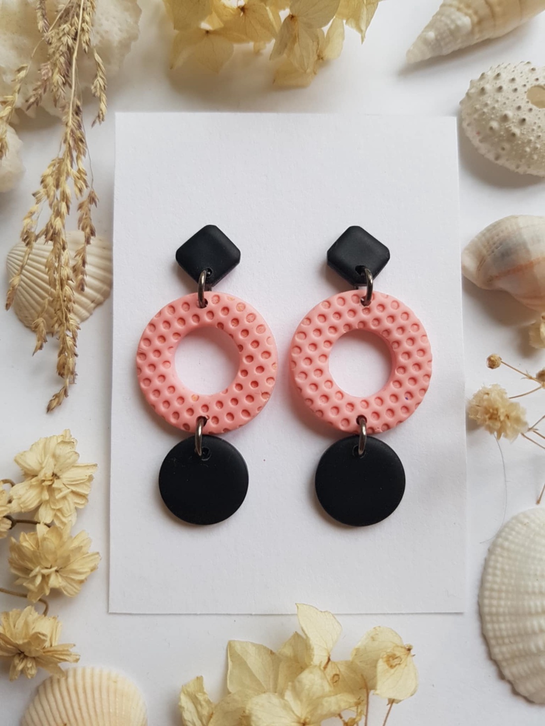 Cercei moderni fimo Cercei rotunzi cercei hoops cercei turcoaz roz cercei atarnatori  geometrici bijuterie moderna cadou - bijuterii - cercei - cercei hoops - Artynos.ro