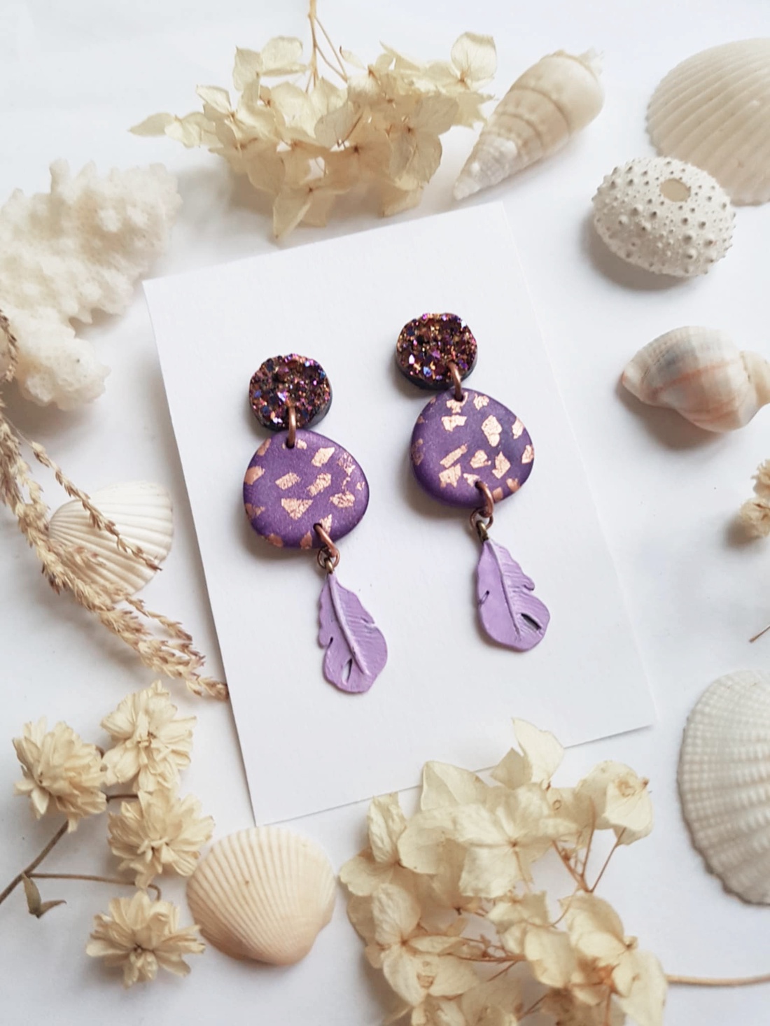 Cercei moderni cercei moderni violet si cupru, cercei cu frunze cercei atarnatori cu tija, bijuterie contemporana cadou - bijuterii - cercei - cercei lungi - Artynos.ro