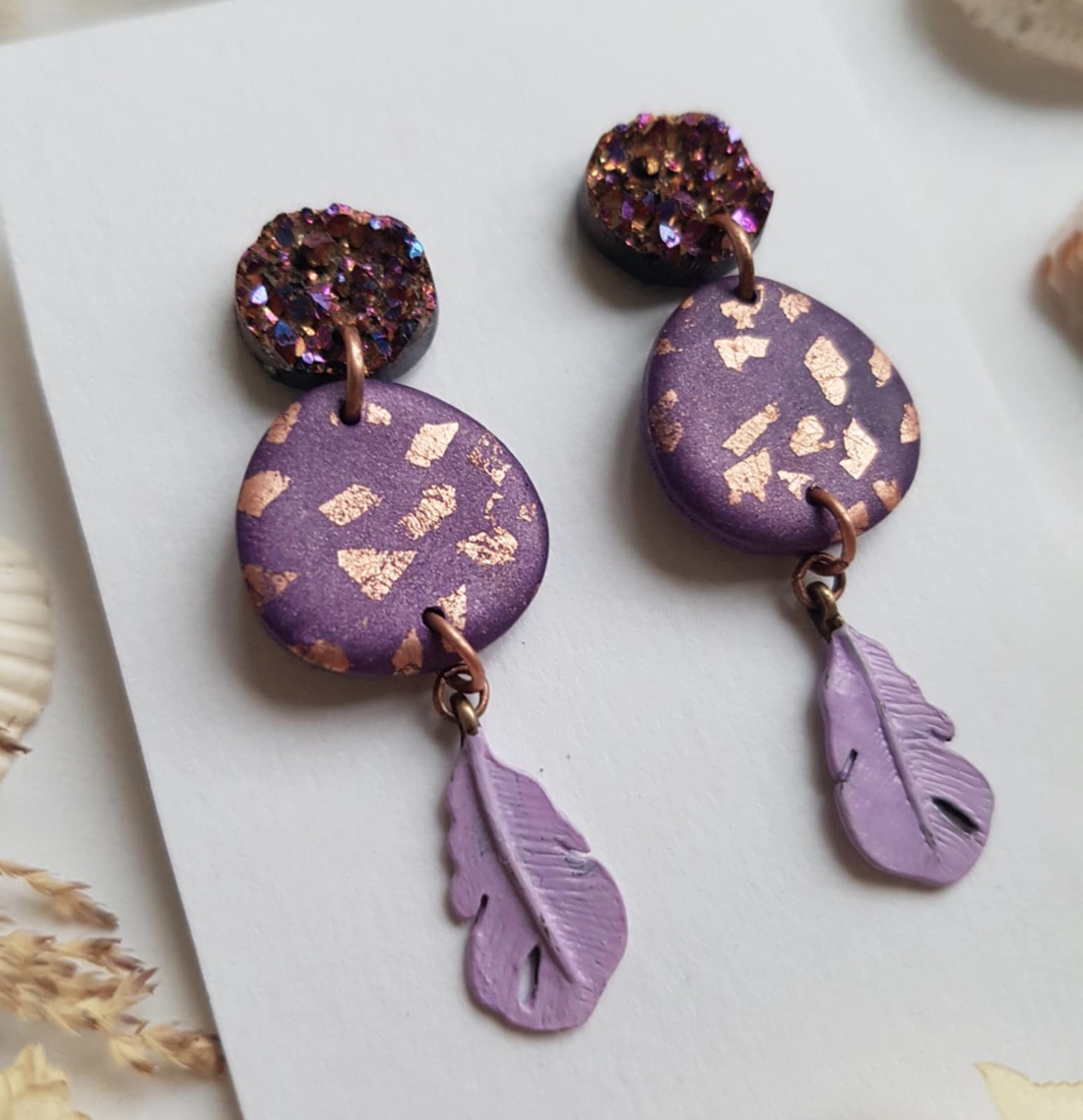 Cercei moderni cercei moderni violet si cupru, cercei cu frunze cercei atarnatori cu tija, bijuterie contemporana cadou - bijuterii - cercei - cercei lungi - Artynos.ro