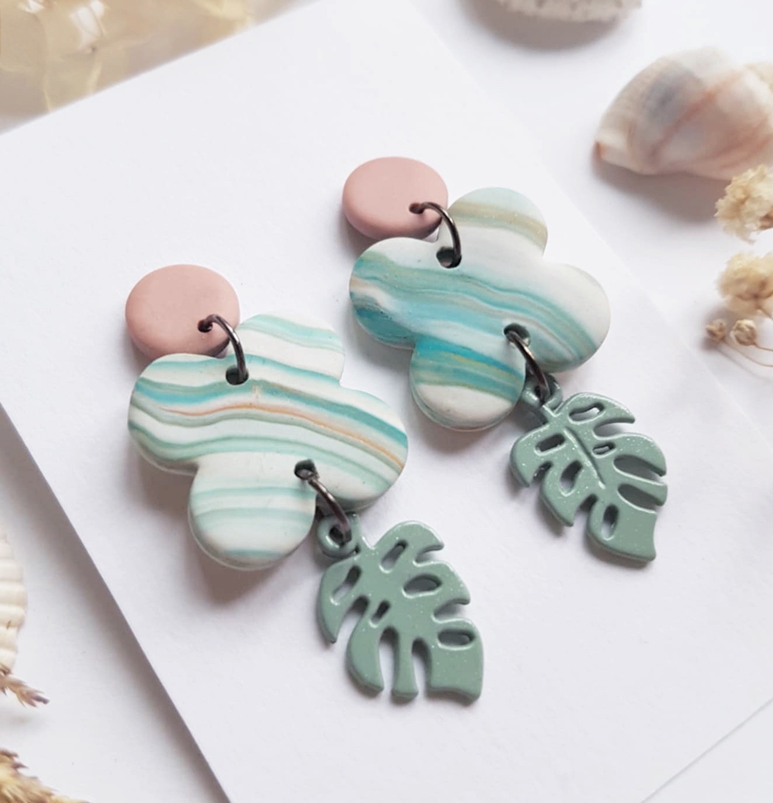 Cercei fimo moderni Cercei usori agatatori cercei frunze monstera cercei atarnatori supradimensionati bijuterie moderna - bijuterii - cercei - cercei cu figurine - Artynos.ro