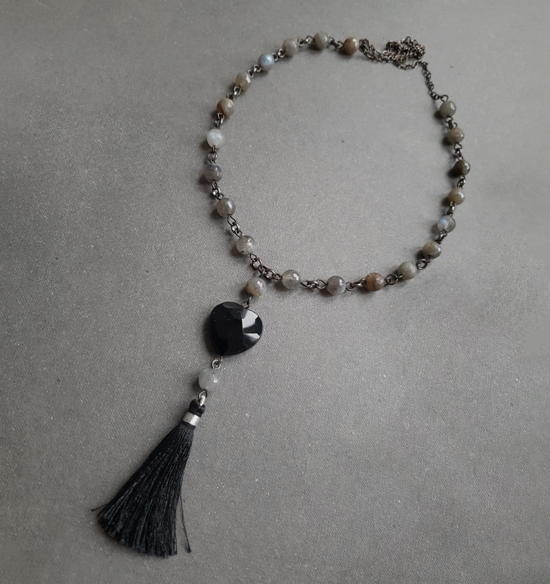 Colier negru Colier lung rozariu colier pietre pretioase colier labradorit onix colier pietre semipretioase gri negre - bijuterii - coliere - coliere din pietre semiprețioase - Artynos.ro