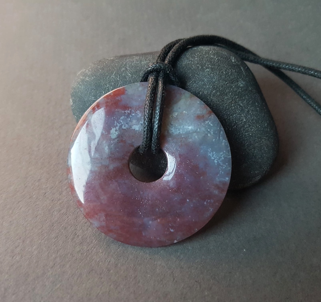 Pandantiv unicat Pandantiv agata indiana Pandantiv rotund colier pietre semipretioase Cadou zodie scorpion sagetator - bijuterii - coliere - pandative - Artynos.ro