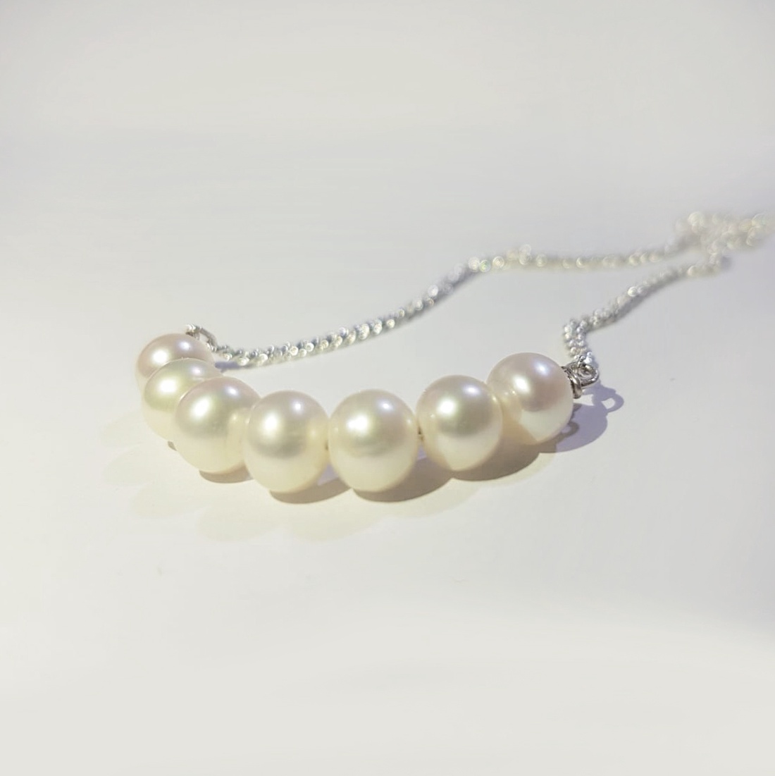 Colier minimalist perle naturale pandantiv de argint 925 pandantiv perle albe mireasa, colier baza gatului cadou Craciun - bijuterii - coliere - coliere din argint - Artynos.ro