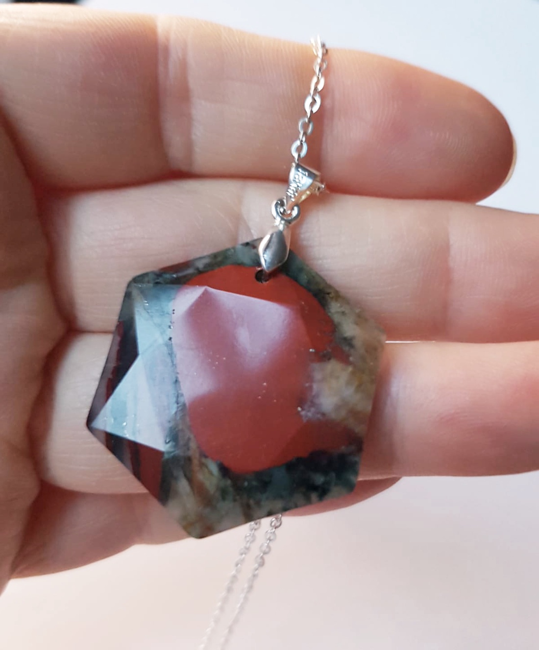 Cadou pentru barbati Pandantiv hexagonal pandantiv unicat bijuterie minimalista pandantiv barbati piatra naturala  - bijuterii - coliere - pandative - Artynos.ro