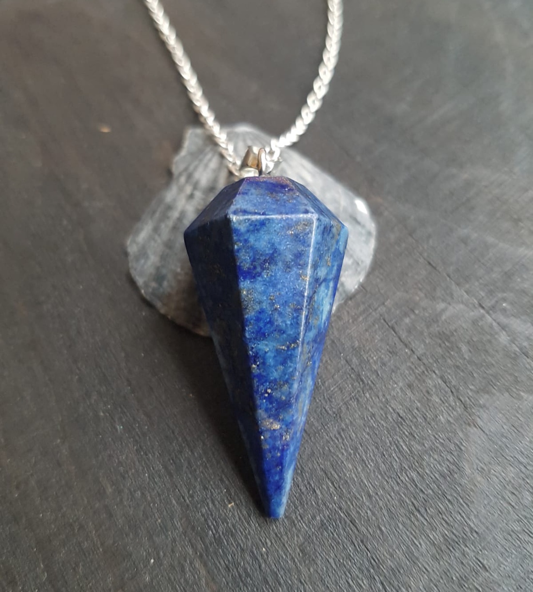 Pandantiv lapis lazuli pandantiv piatra semipretioasa albastra colier pietre semipretioase cadou dama valentine martie - bijuterii - coliere - coliere din pietre semiprețioase - Artynos.ro