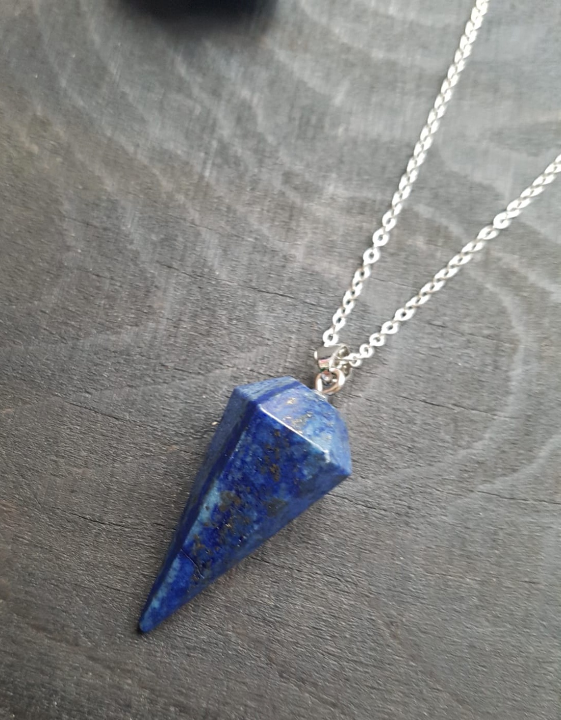 Pandantiv lapis lazuli pandantiv piatra semipretioasa albastra colier pietre semipretioase cadou dama valentine martie - bijuterii - coliere - coliere din pietre semiprețioase - Artynos.ro