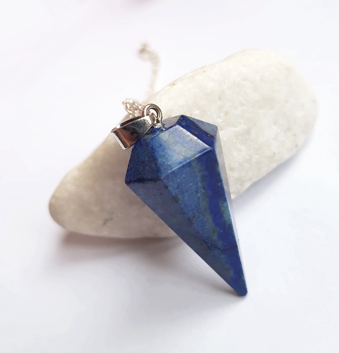 Pandantiv lapis lazuli pandantiv piatra semipretioasa albastra colier pietre semipretioase cadou dama valentine martie - bijuterii - coliere - coliere din pietre semiprețioase - Artynos.ro