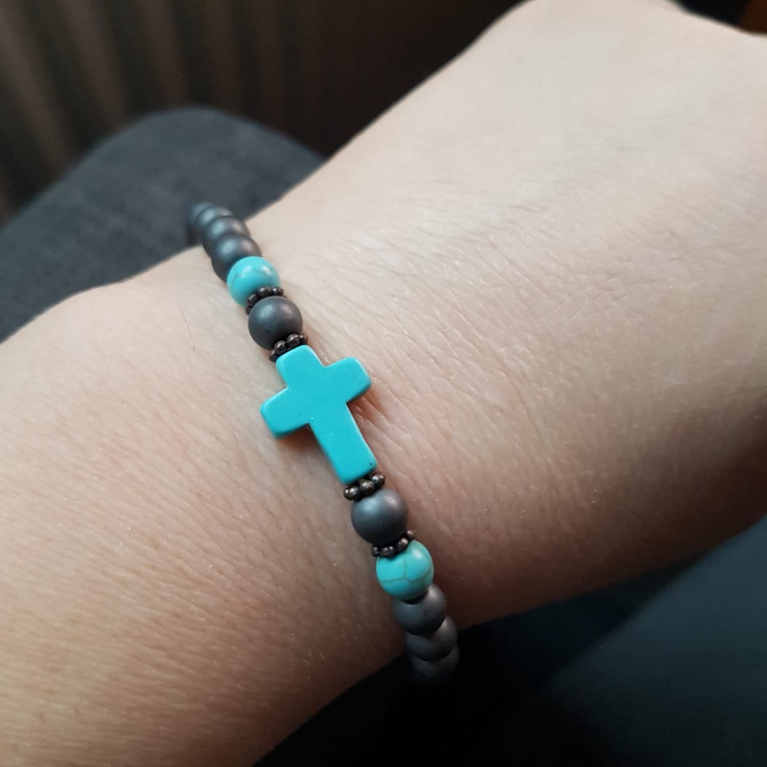 Bratara ajustabila bratara cruce bratara pietre semipretioase turcoaz hematit bratara cadou prietena colega iubita - bijuterii - brățări - brățări din pietre semiprețioase - Artynos.ro