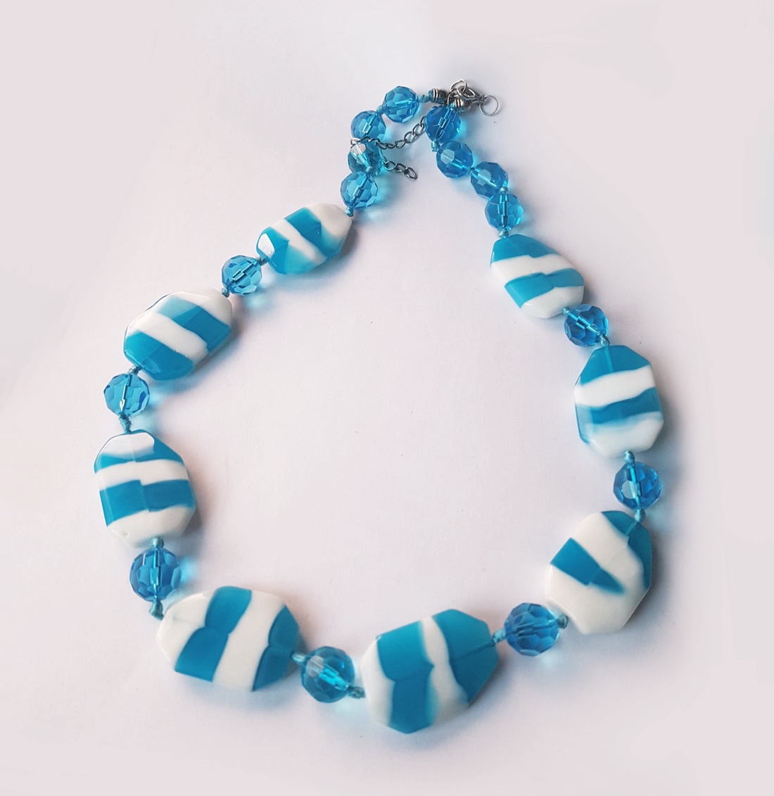 Colier modern albastru colier margele mari bijuterie statement albastra colier din sticla cadou sotie mama colega martie - bijuterii - coliere - coliere din mărgele - Artynos.ro