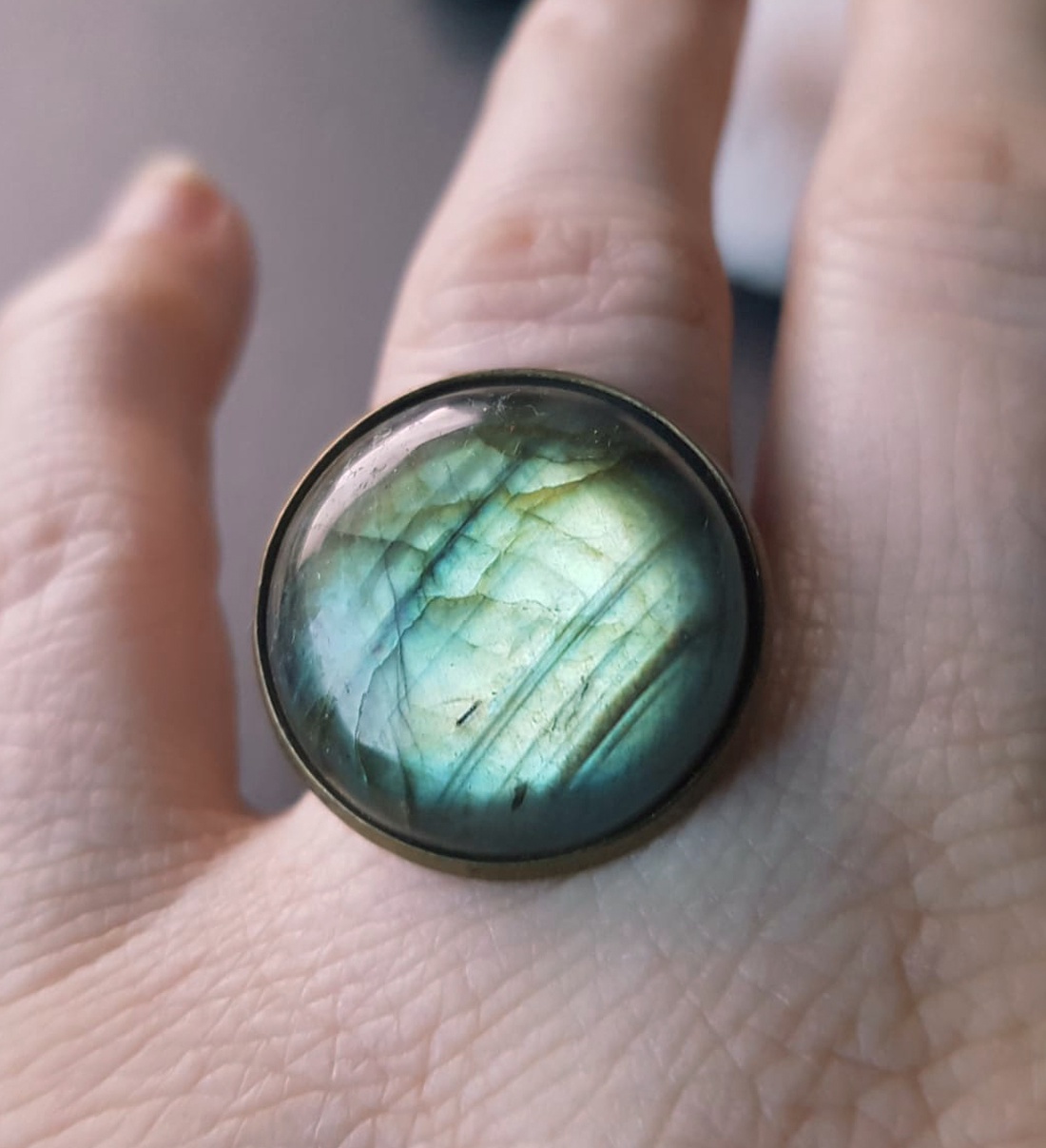 Inel labradorit inel cadochon piatra pretioasa labradorit inel reglabil caboson inel ajustabil bijuterie cadou iubita - bijuterii - inele - inele cu pietre semiprețioase - Artynos.ro