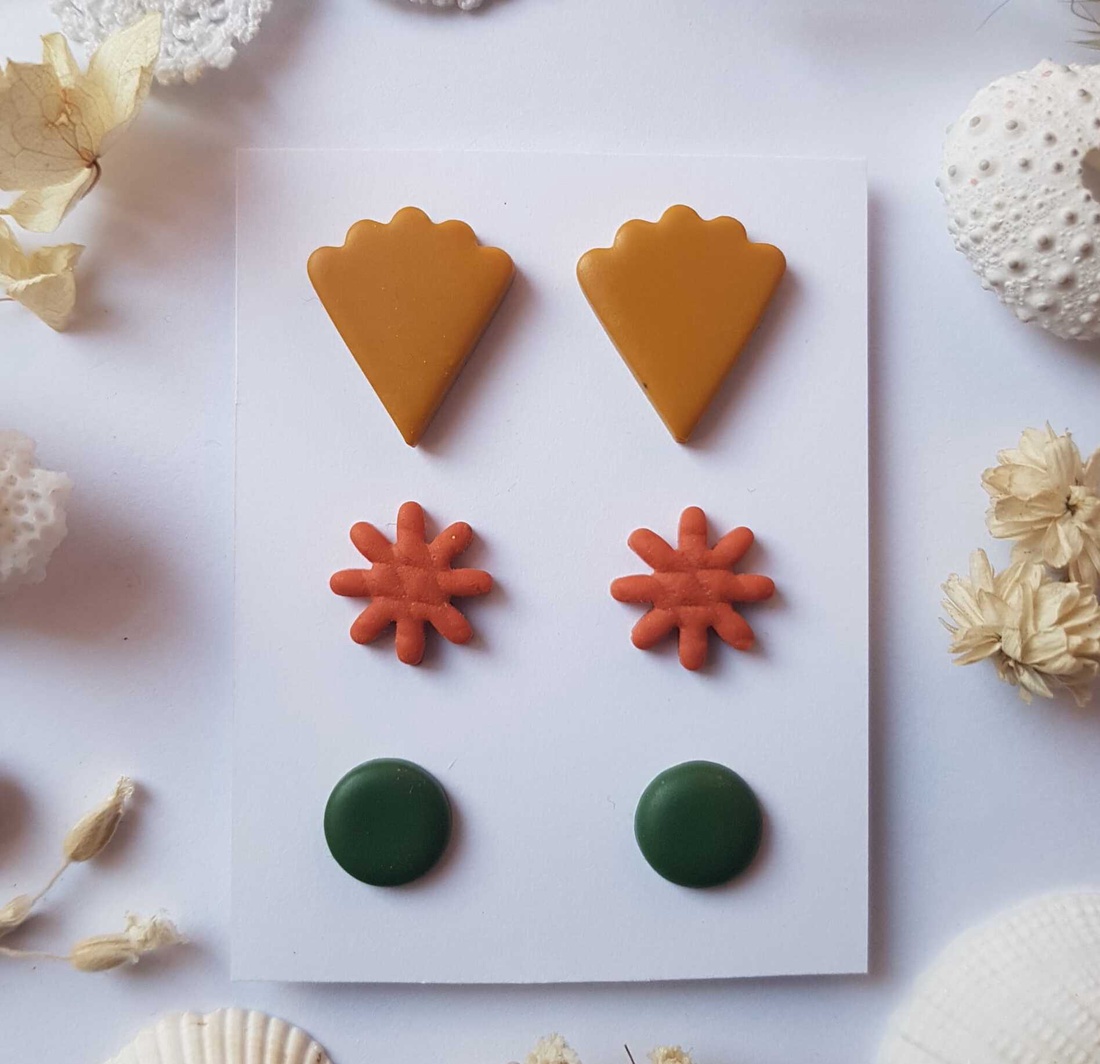 Set Cercei pentru lobul urechii fimo cercei surub rotunzi cercei cu tija cercei aurii verzi cercei minimali cadou femeie - bijuterii - seturi de bijuterii - Artynos.ro