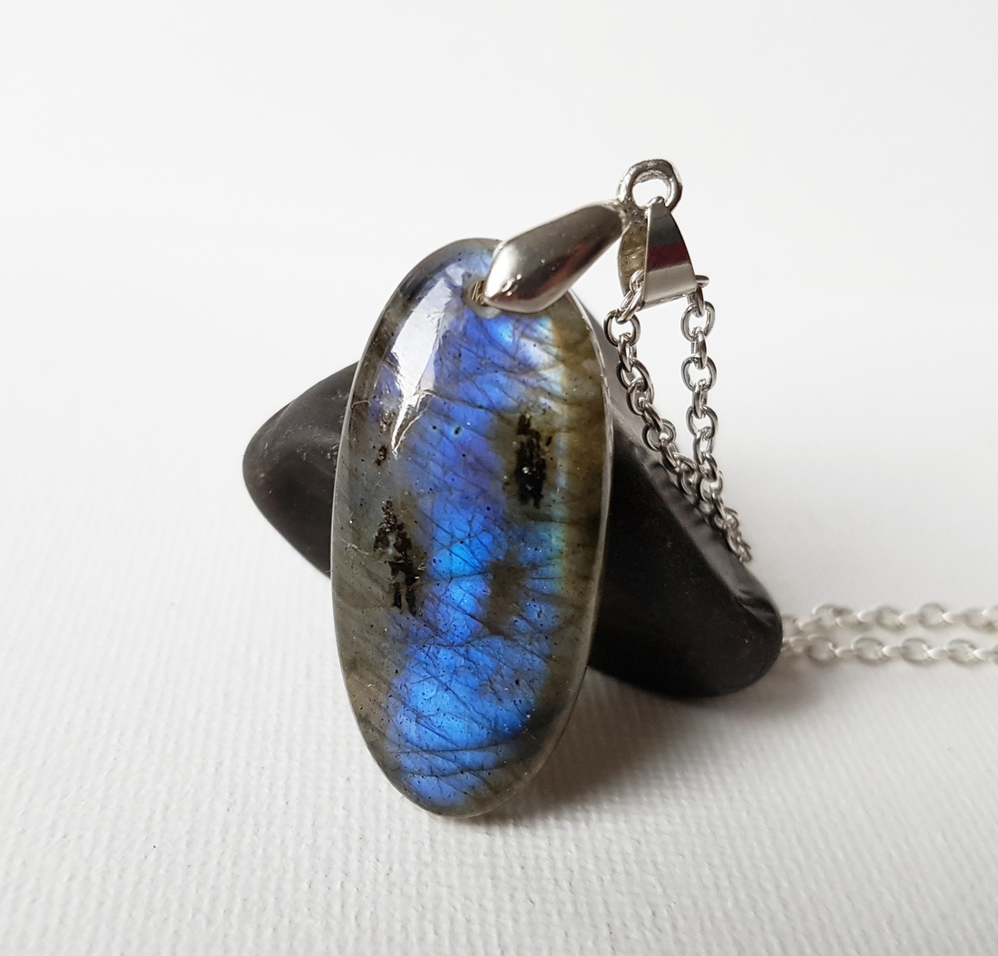 Pandantiv labradorit natural colier piatra semipretioasa pandantiv piatra naturala oval bijuterie cuart cadou mama - bijuterii - coliere - coliere din pietre semiprețioase - Artynos.ro