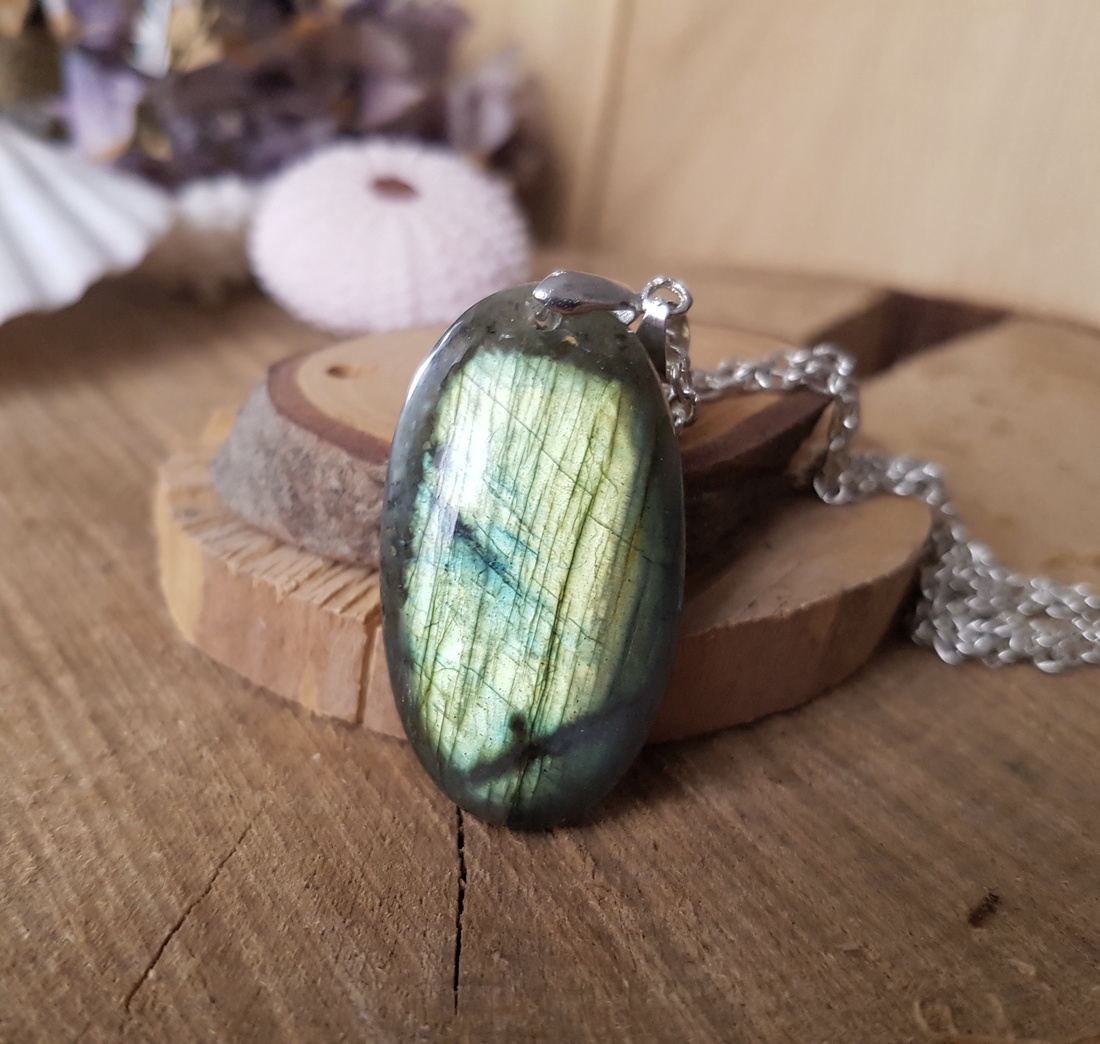 Pandantiv labradorit natural colier piatra semipretioasa pandantiv piatra naturala oval bijuterie cuart cadou barbat - bijuterii - coliere - coliere din pietre semiprețioase - Artynos.ro