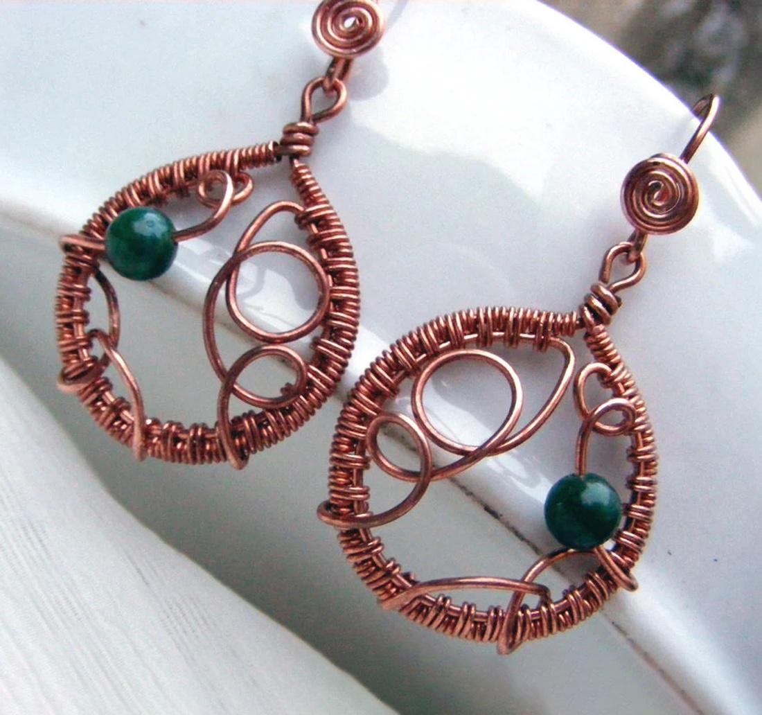 Cercei boemi artizanali cercei din sarma cupru cercei cu pietre semipretioase verzi cercei atarnatori bijuterii handmade - bijuterii - cercei - cercei hoops - Artynos.ro
