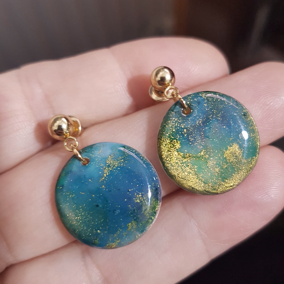 Cercei moderni fimo Cercei statement cercei hoops cercei verzi cercei atarnatori geometrici bijuterie moderna cadou - bijuterii - cercei - cercei hoops - Artynos.ro