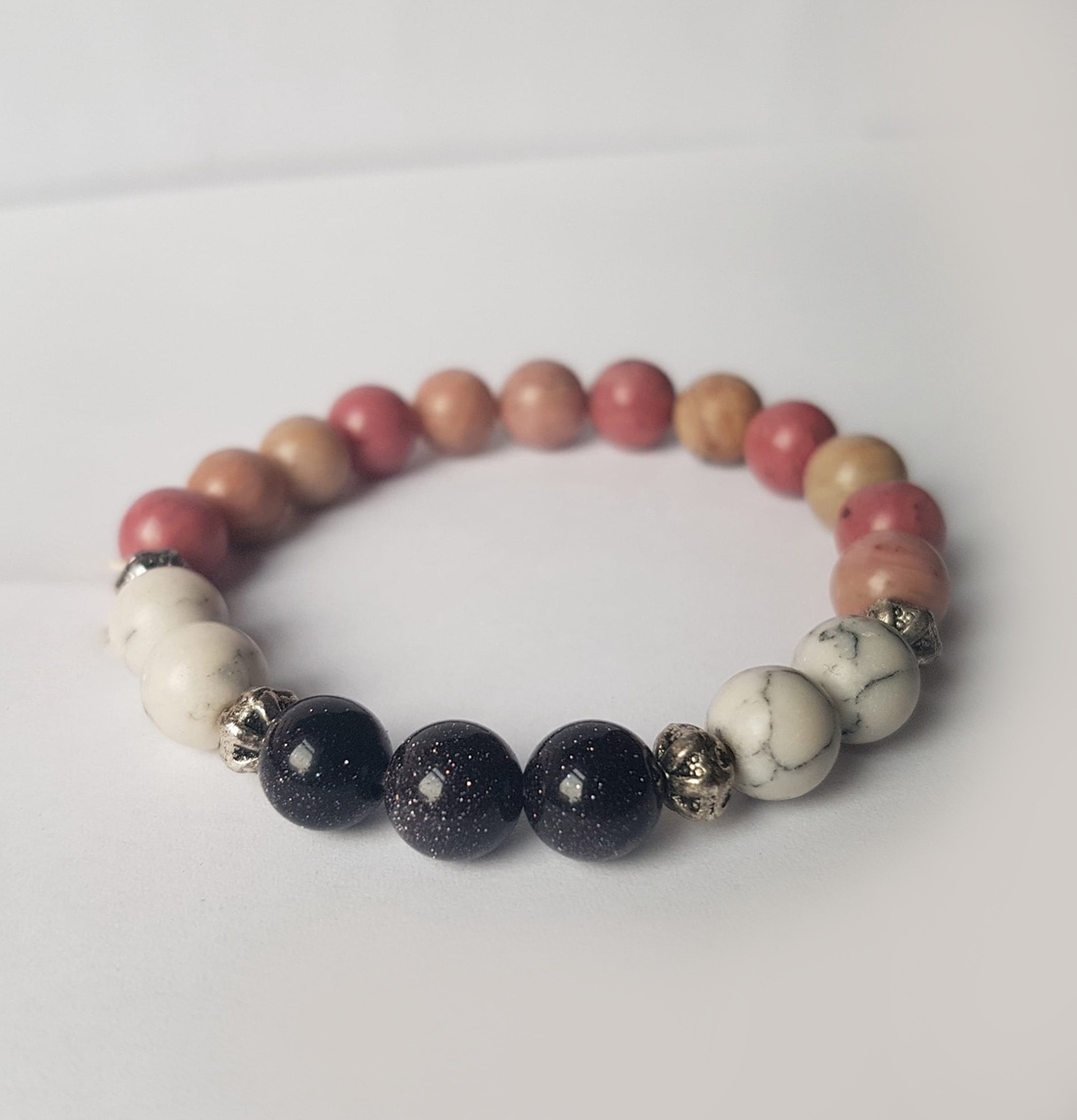 Bratara din pietre semipretioase bratara rodonit howlit alb piatra soarelui neagra bratara pietre naturale - bijuterii - brățări - brățări din pietre semiprețioase - Artynos.ro