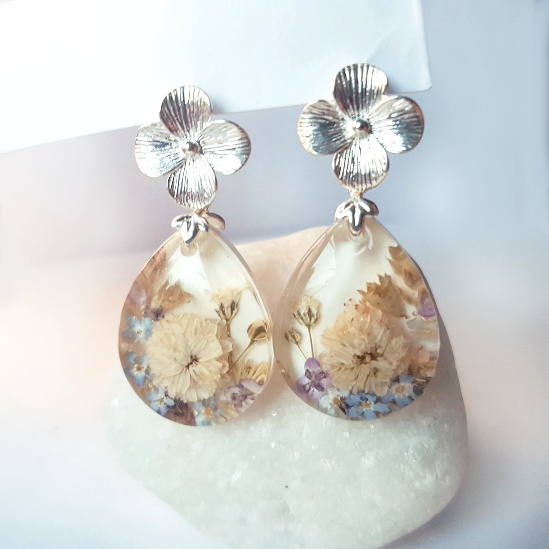 Cercei pentru mireasa traditionala cercei flori albastre naturale cercei mireasa autentica cercei ocazie nunta la tara - bijuterii - cercei - cercei din rășină - Artynos.ro