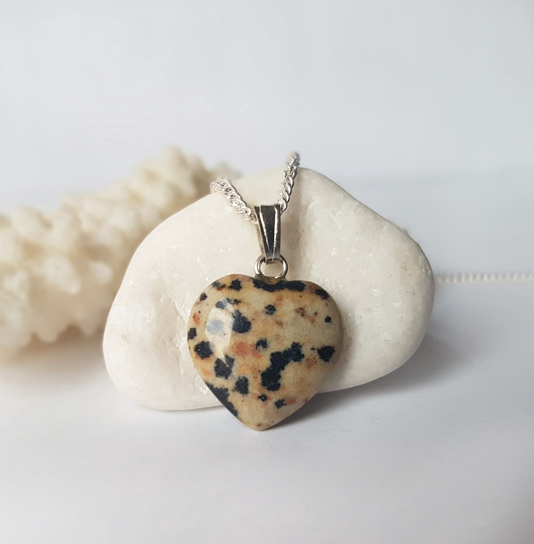 Pandantiv inima piatra semipretioasa pandantiv piatra naturala colier ocru pandantiv jasp bamboo leaf bijuterie ocru  - bijuterii - coliere - pandative - Artynos.ro