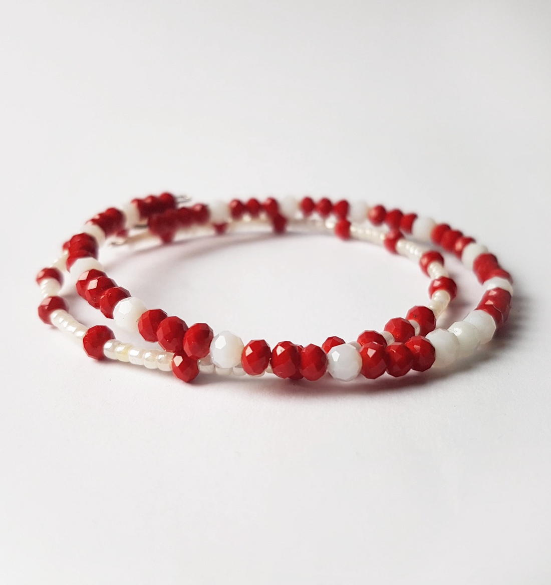 Set de doua bratari martisor Bratara din cristale, bratara martisor, bratara cadou martie bratara alb rosu - bijuterii - brățări - brățări din mărgele - Artynos.ro