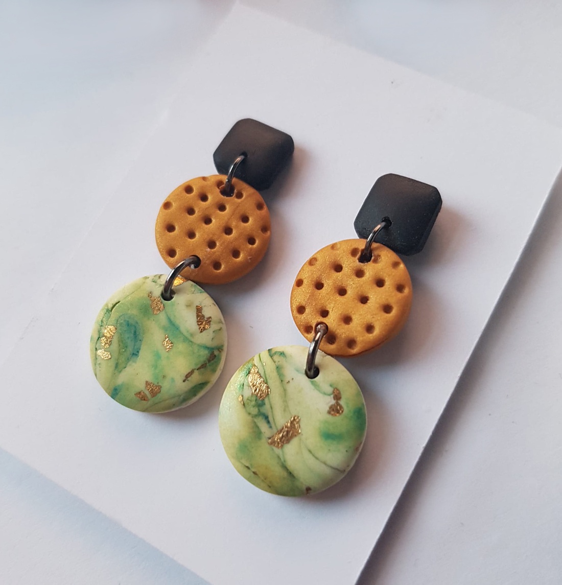 Cercei moderni fimo Cercei statement cercei hoops cercei verzi cercei atarnatori geometrici bijuterie moderna cadou - bijuterii - cercei - cercei hoops - Artynos.ro