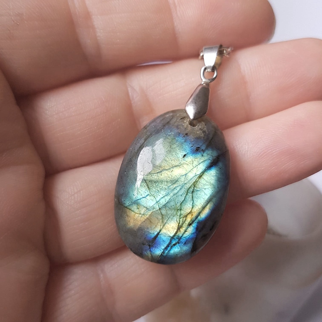 Pandantiv labradorit natural colier piatra semipretioasa pandantiv piatra naturala oval bijuterie cuart cadou iubita - bijuterii - coliere - coliere din pietre semiprețioase - Artynos.ro