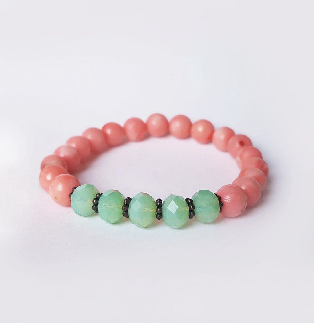 Bratara din pietre semipretioase bratara coral somon cristale verde menta bratara pietre naturale - bijuterii - brățări - brățări din pietre semiprețioase - Artynos.ro