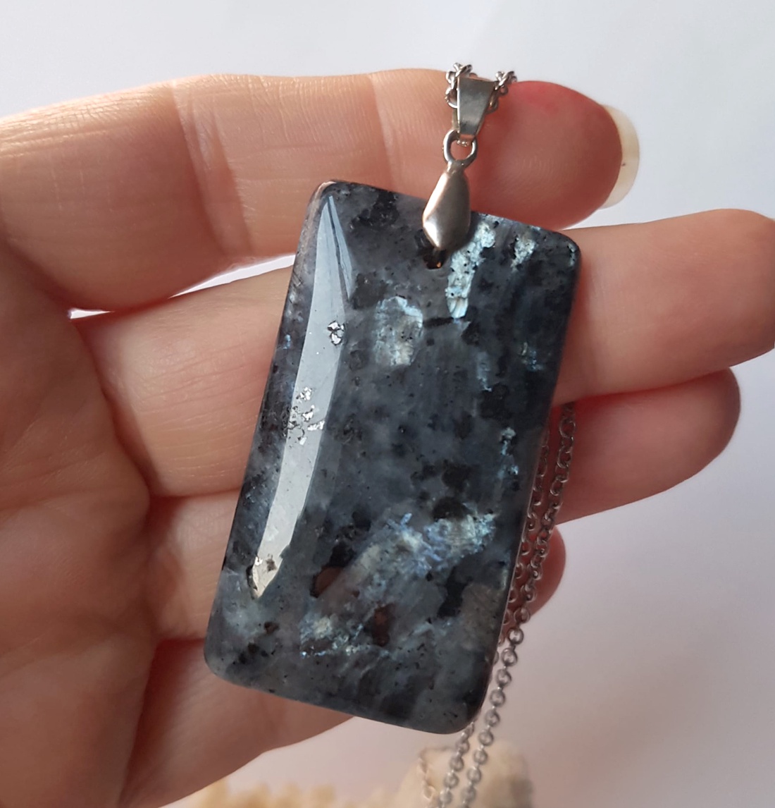 Pandantiv din larvikit colier labradorit pandantiv zodia sagetator leu scorpion pandantiv cristal natural cadou barbat - bijuterii - coliere - coliere din pietre semiprețioase - Artynos.ro