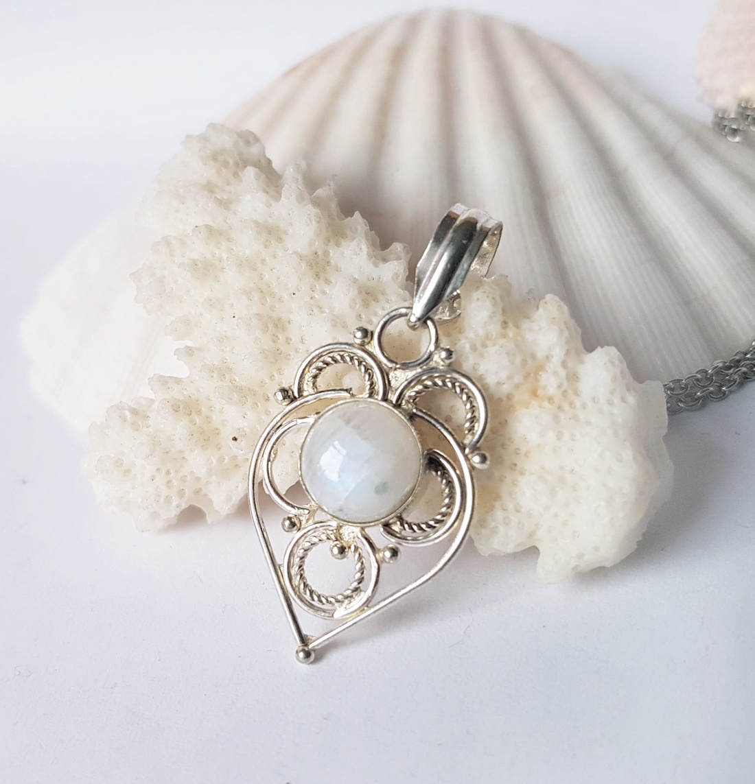 Pandantiv mireasa piatra lunii veritabila pandantiv argint 925 pandantiv semipretioase bijuterie mireasa cadou zodia rac - bijuterii - coliere - coliere din argint - Artynos.ro