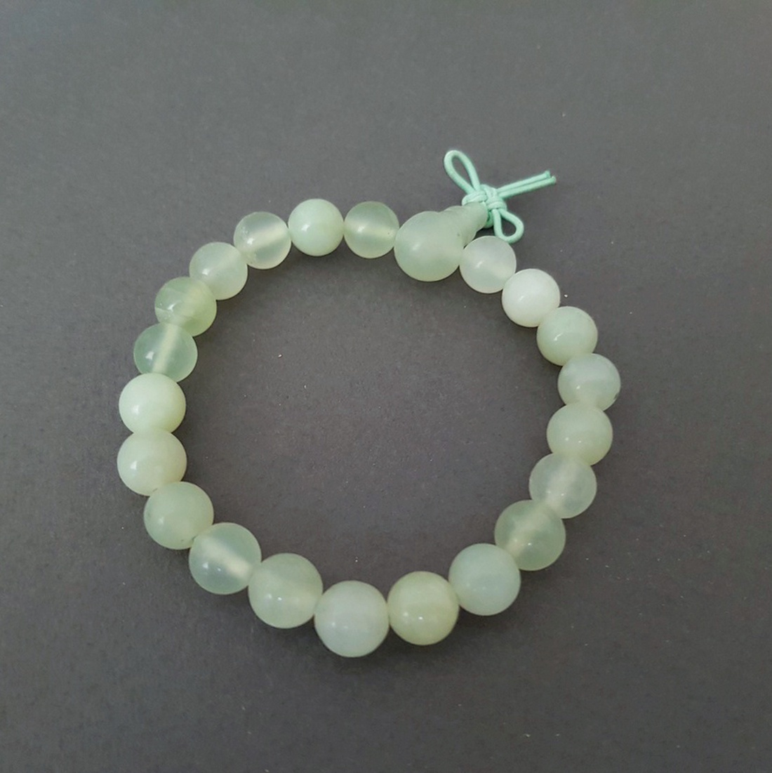 Bratara eleganta bratara margele jad verde bratara semipretioase verde bratara jad bijuterie fantezie cadou majorat - bijuterii - brățări - brățări din mărgele - Artynos.ro