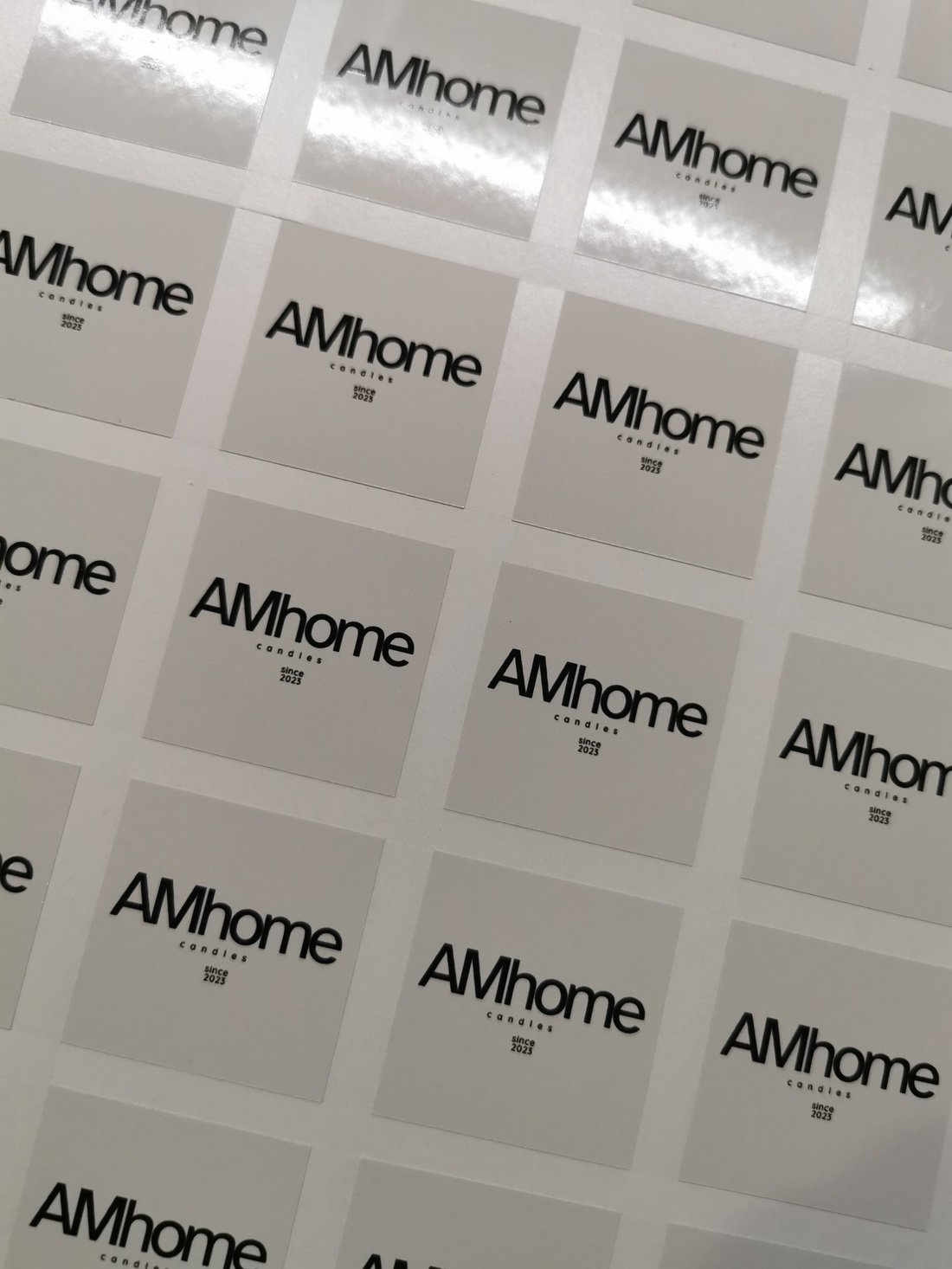 Etichete autoadezive lucioase personalizate - arte vizuale și accesorii - etichete, cutii de chibrituri - Artynos.ro Etichete autoadezive lucioase personalizate - arte vizuale și accesorii - etichete, cutii de chibrituri - Artynos.ro