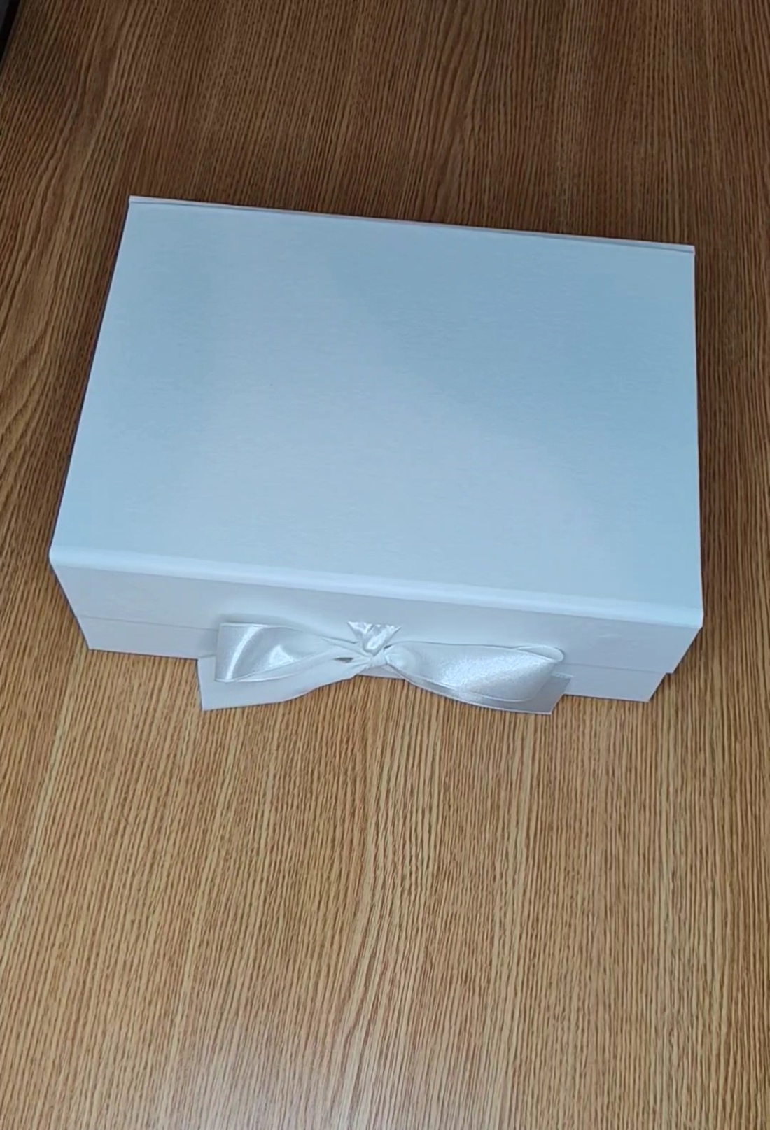 Cutie rigida cu închidere magnetică 27/20/9,5 cm - casă & stil de viață - materiale de depozitare și sortare - cutie depozitare - Artynos.ro