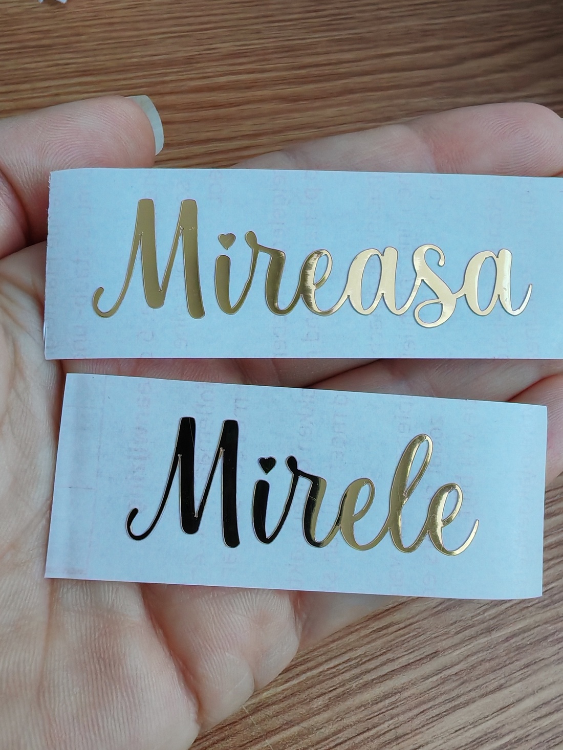 Stickere metalice auri personalizate � strălucire unică pentru cadouri, ambalaje și produse handmade - casă & stil de viață - produse de papetărie - pachet stickere - Artynos.ro