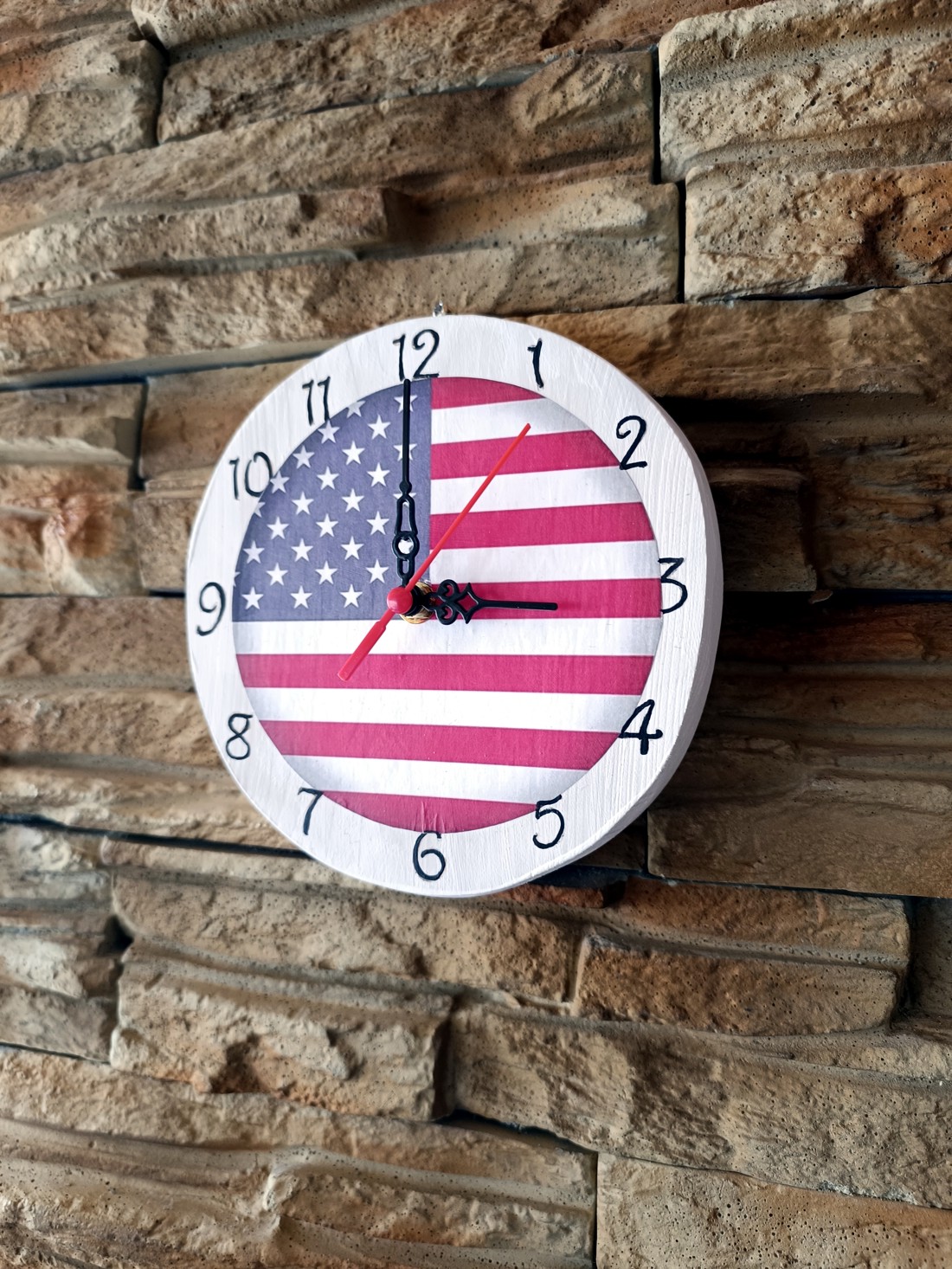 Ceas de perete din lemn în stil american -  - Artynos.ro