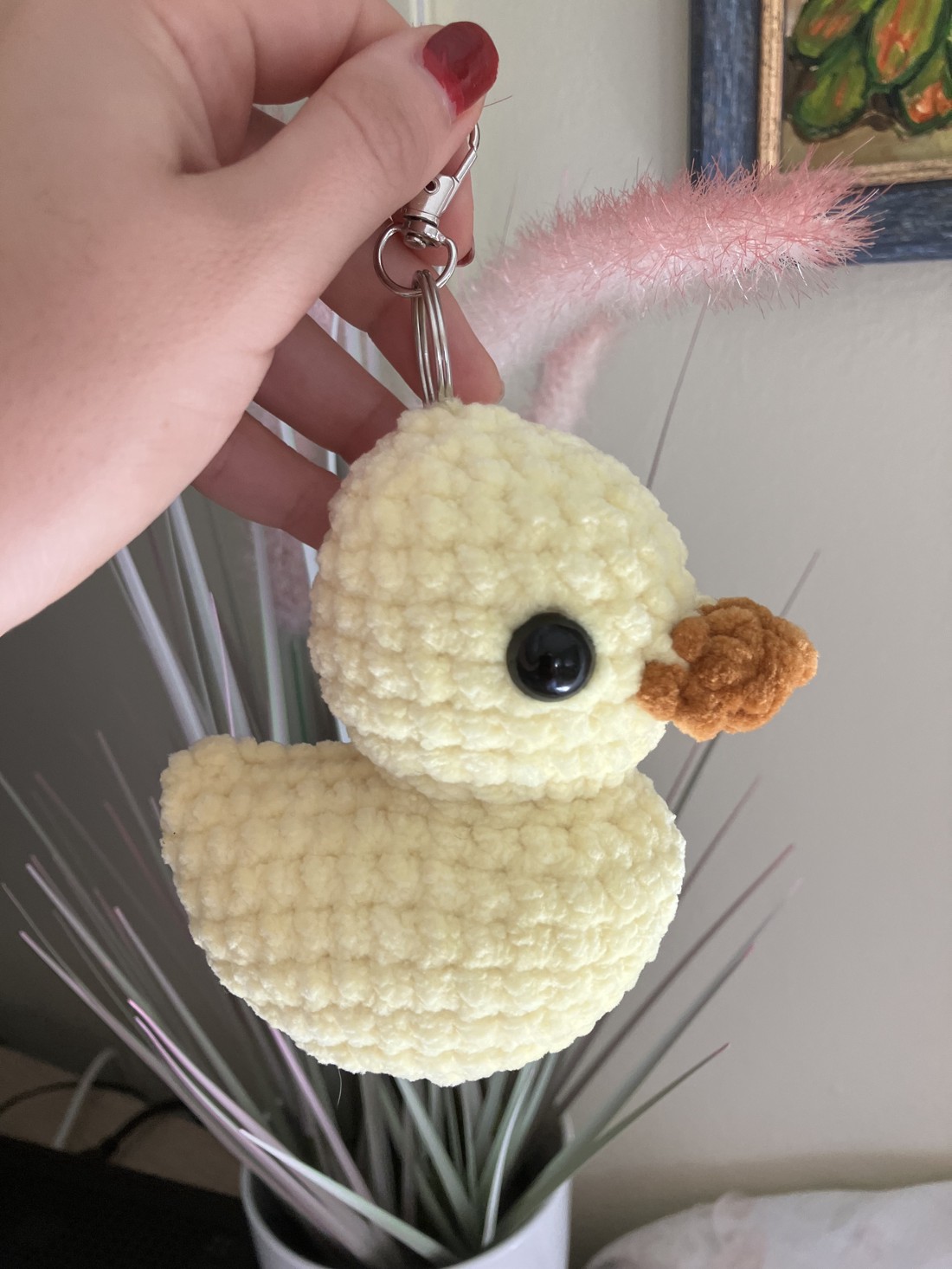 Croșetat chenille rață breloc, decor sac - - Artynos.ro Croșetat chenille rață breloc, decor sac - - Artynos.ro
