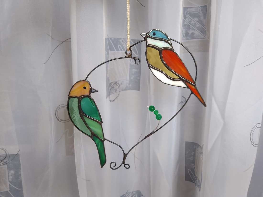 MADARKÁK TIFFANY Suncatcher / fereastră decor pentru iubitorii de natură - casă & stil de viață - accesorii pentru decorat casa - decorațiuni de geam și decorațiuni de ușă - decor ferestre și autocolant pentru geam - Artynos.ro MADARKÁK TIFFANY Suncatcher / fereastră decor pentru iubitorii de natură - casă & stil de viață - accesorii pentru decorat casa - decorațiuni de geam și decorațiuni de ușă - decor ferestre și autocolant pentru geam - Artynos.ro