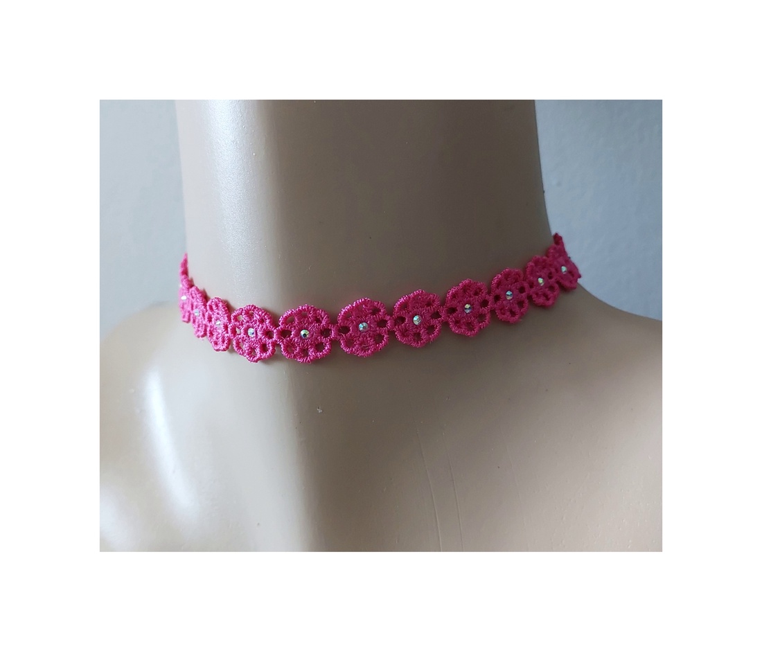 Colier choker cu cristale brodat - bijuterii - coliere - coliere cu mărgele - Artynos.ro