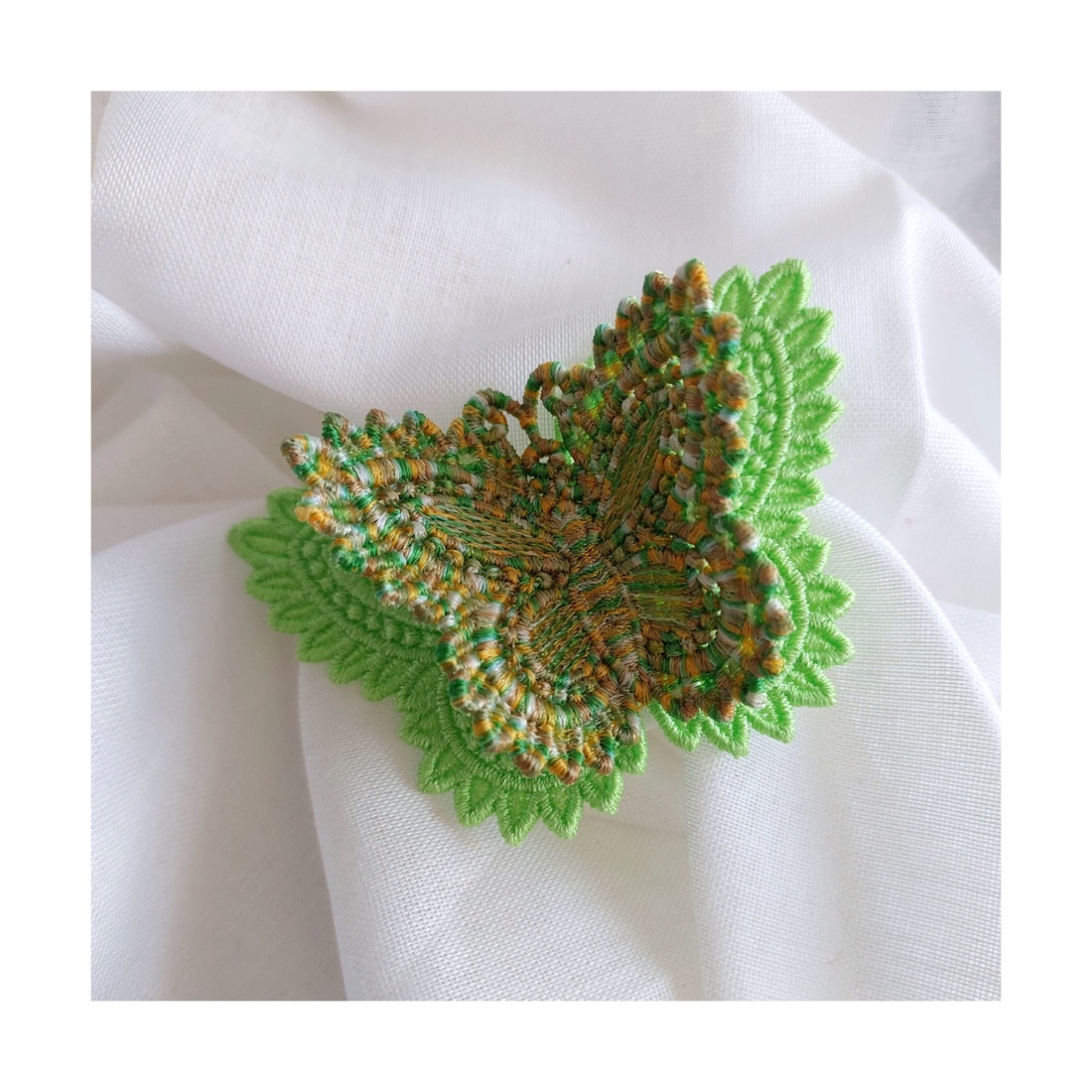 Brosa Fluture Verde Brosa  3D - bijuterii - broșă, insigne - insigne - Artynos.ro