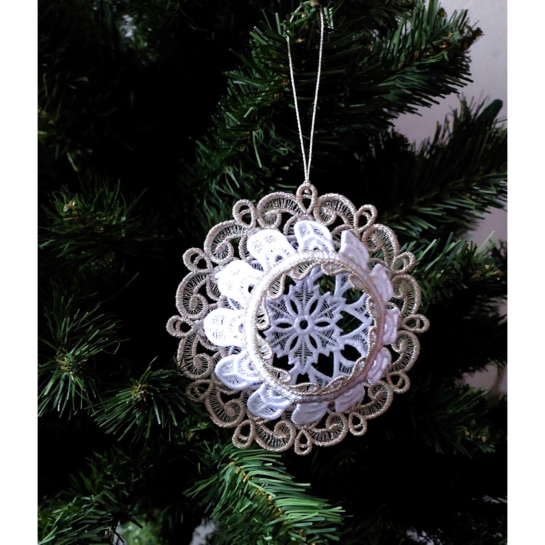Fulg de Zapada 3D Medalion Brodat - crăciun - decorațiuni de crăciun de casă - globuri de crăciun - Artynos.ro